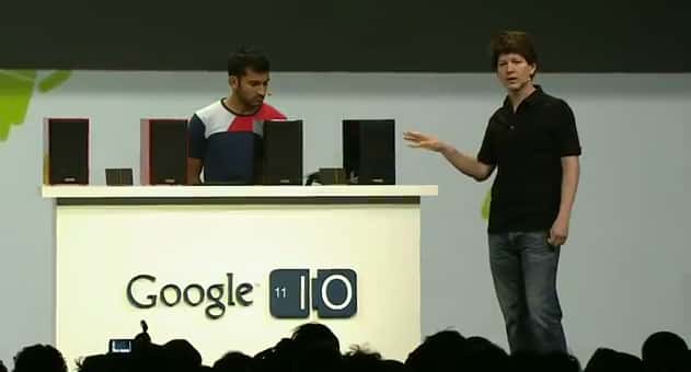 Lors de la dernière conférence Google I/O, en mai dernier, les deux ingénieurs Anand Agarawala (à gauche) et  Joe Britt (à droite) ont présenté un boîtier multimédia similaire au Tungsten annoncé par le <em>Wall Street Journal</em>. © Google