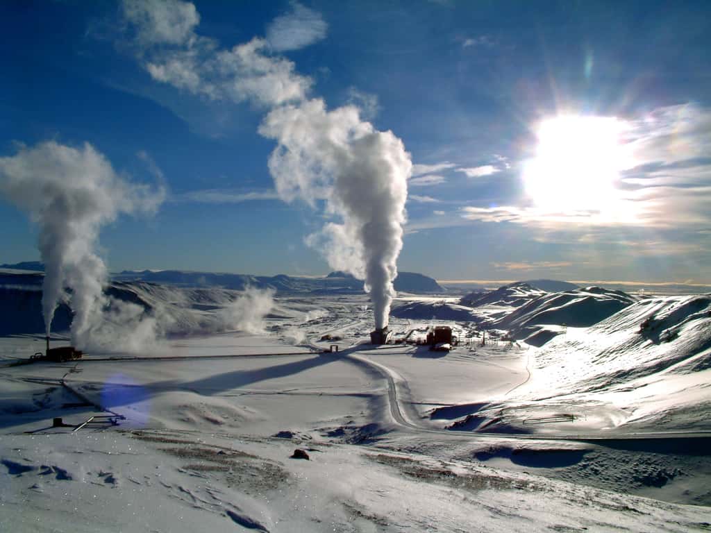 Le champ géothermique de Krafla en hiver (Islande). © Ásgeir Eggertsson, <em>Wikipédia Commons</em>