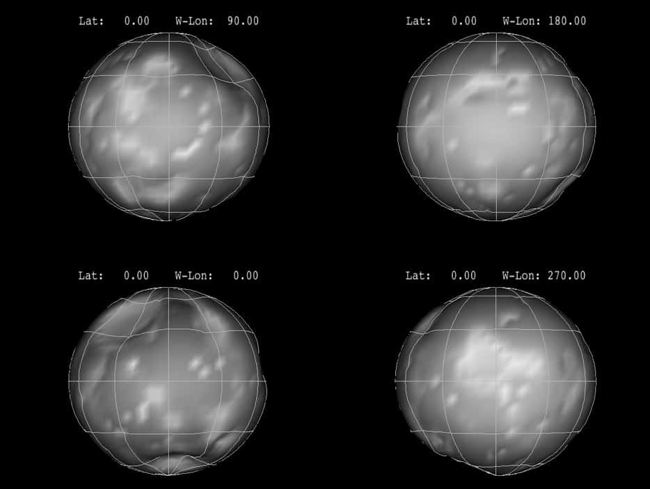 Les modélisations réalisées à partir des images fournies par la sonde Cassini laissent penser que Phoebé était un corps sphérique à ses débuts dans la ceinture de Kuiper, avant de se refroidir et de se contracter. Chaque image est décalée de 90 degrés. © Nasa/JPL-Caltech/SSI/Cornel