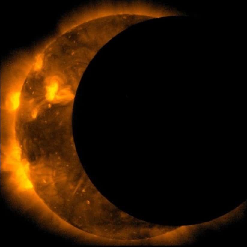 Le satellite solaire japonais Hinode a également photographié l'éclipse solaire du 20 mai. © Hinode/Jaxa/Nasa