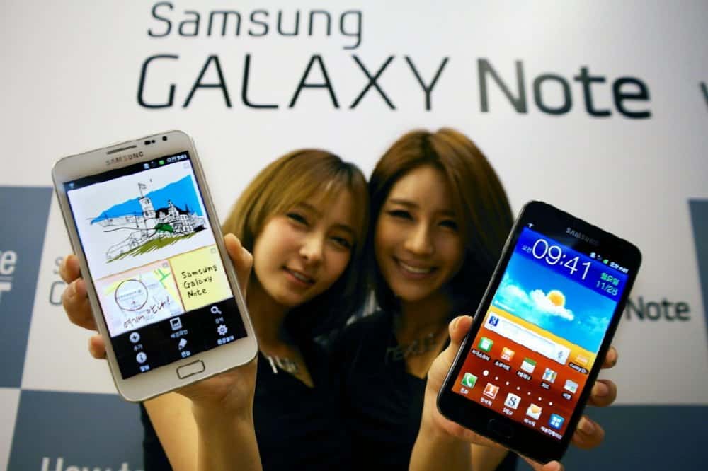 Les performances des téléphones mobiles multiplient les usages et les occasions de se connecter au réseau Internet. © Samsung