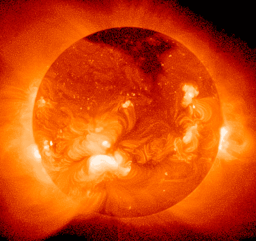 Le soleil émet des rayonnements très variés. Une partie d'entre eux est arrêtée par l'atmosphère, mais les UVA sont capables de traverser les vitres des véhicules. © Wikimédia Commons, DP