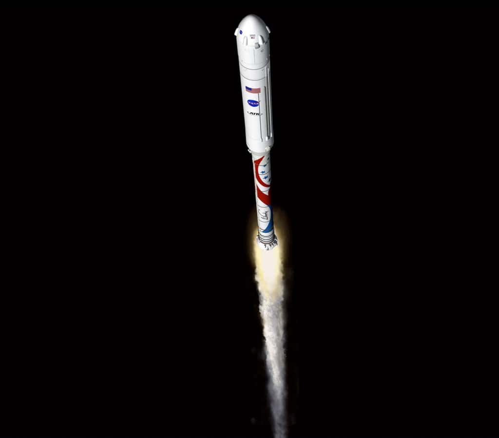 Si la Nasa sélectionne le lanceur Liberty pour la troisième phase de CCDev, un premier vol d'essai inhabité est prévu dès 2014, suivi d'un vol habité en 2015. © ATK