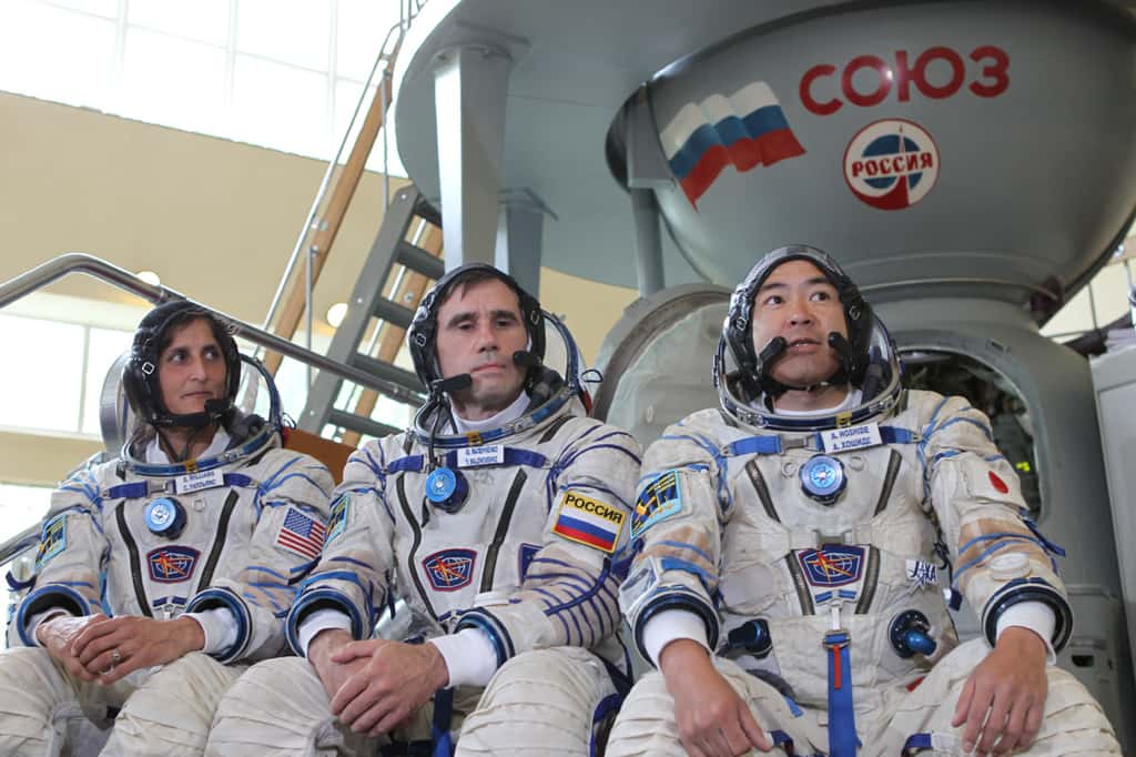 Expédition 32 avec de gauche à droite : Sunita Williams (Nasa), Iouri Malentchenko (Roscomos) et Akihiko Hoshide (Jaxa). © Nasa