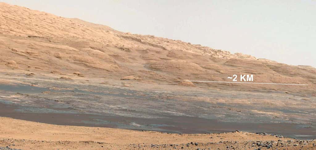 Sur cette vue du mont Sharp, on aperçoit très clairement différentes couches rocheuses. © Nasa/JPL-Caltech/MSSS