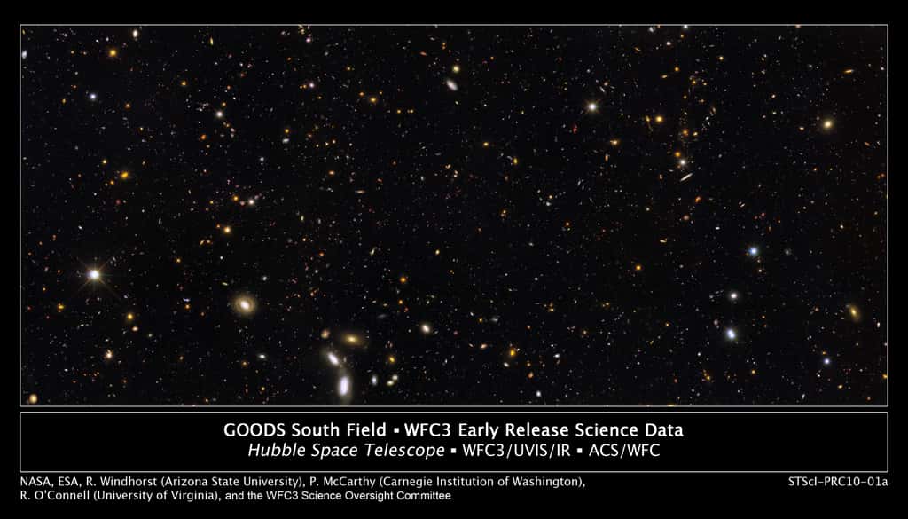 On voit ici le résultat des observations de Hubble du Champ Goods sud (voir les explications ci-dessus), observé aussi par Herschel. Les images prises par les deux télescopes dans le Champ Goods nord sont comparées dans la vidéo ci-dessous. © Nasa-Esa