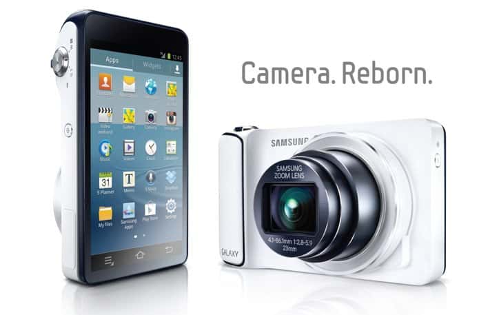 Le Samsung Galaxy camera, téléphone Android côté pile, appareil photo côté face. Présenté cet été, il semble s'inscrire dans une mouvance à succès. © Samsung