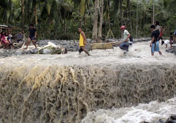Impact du typhon Bopha sur la ville de Bataan, dans la vallée de Compostela, sur l'île de Mindanao. Plus de 230 personnes sont mortes dans cette région. © @khalidkhan, Twitter