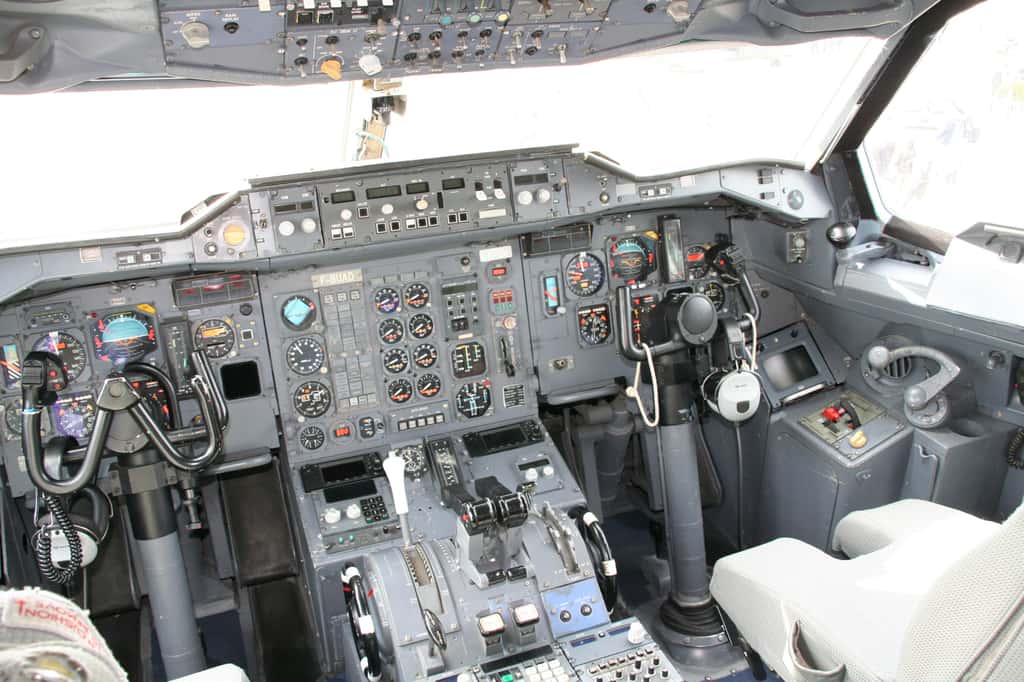 Le cockpit de l'Airbus A300 Zéro-G de Novespace. Un nouvel avion doit entrer en service à l'horizon 2014. © R. Decourt
