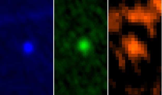 Trois vues de l'astéroïde Apophis par le télescope infrarouge Herschel dans trois longueurs d'onde, respectivement, de gauche à droite, 70, 100 et 160 micromètres. Les observations montrent que sa surface réfléchit 23 % de la lumière solaire, soit un albédo de 0,23, alors que cette valeur était jusque-là estimée à 0,33. Apophis est donc plus sombre que prévu. Cette valeur ainsi que la répartition des températures de surface (voir l'image au bas de l'article), ne sont pas anecdotiques : l'absorption plus ou moins grande du rayonnement solaire influe, petitement mais significativement, sur les variations d'orbite. © Esa, Herschel, PACS, Mach-11, MPE, B. Altieri (Esac) et C. Kiss (<em>Konkoly Observatory</em>)