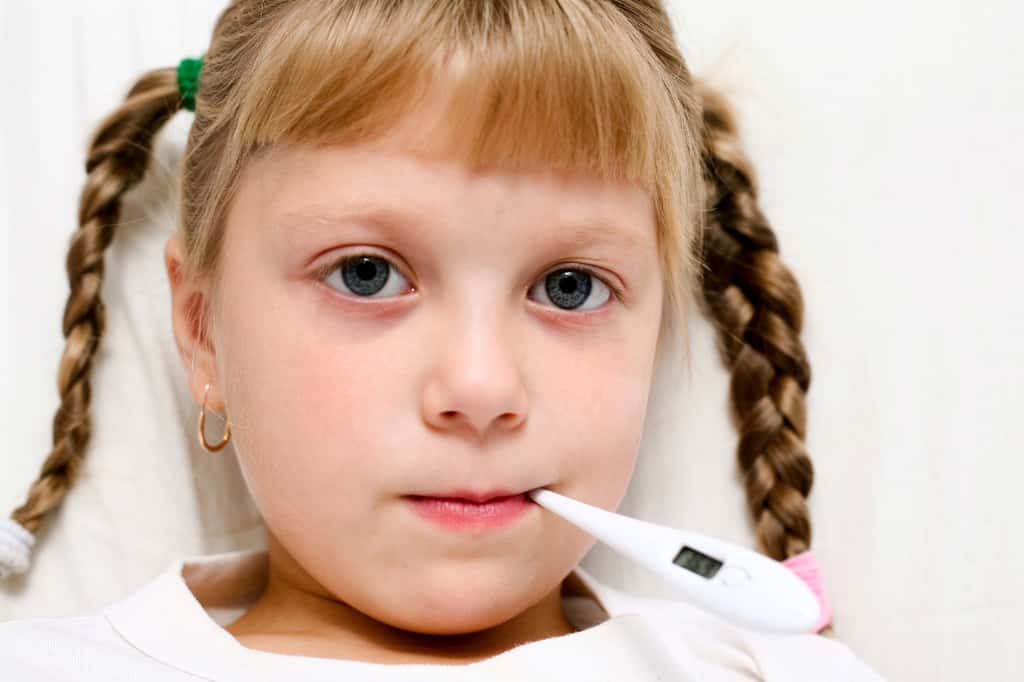 Les enfants sont les plus touchés par l'épidémie de grippe. Heureusement, les vacances scolaires permettent de faire reculer la maladie. © Velkol, <a href="http://bit.ly/Kh6tfi" target="_blank">StockFreeImages.com</a>