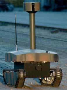 Le robot vigile OFRO est le grand frère de MOSRO<br />Il est dédié à la surveillance des espaces extérieurs<br /> (Crédits : Robowatch Technologies)
