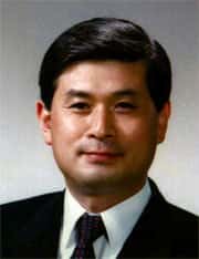 Hwang Woo-suk, un usurpateur ? <br />C'est en tous cas l'avis du comité d'experts de l'Université de Corée du Sud <br />Pour sa part, il pense avoir été manipulé... <br />(Crédits : Stanford University)
