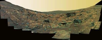 L'Home Plate, vu par le Rover Spirit <br />(Crédits : NASA/JPL)