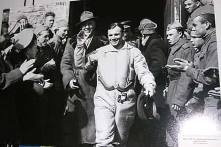 <br />Youri Gagarine après son vol.