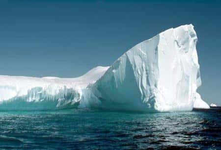 Des chercheurs ont découvert des rivières secrètes sous la glace de l'Antarctique !