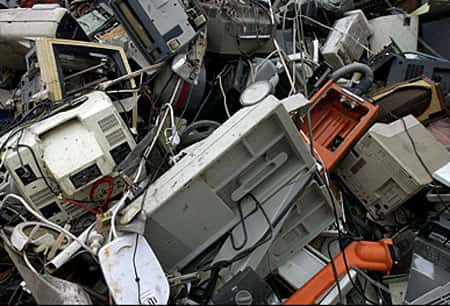 <br />Chaque Européen produit entre 17 et 20 kg de déchets électriques et électroniques par an. Le taux de croissance annuel de ces déchets est de 3 à 5 %. <br />&copy; Laurent Mignaux - Medd