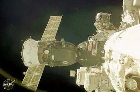 Vaisseau Soyouz amarré à l’ISS. Crédit Nasa