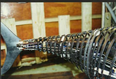La première version de Robotuna, avec son armature métallique. © MIT