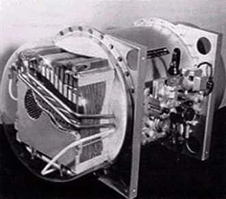 Une des toutes premières piles à combustible fut utilisée de 1962 à 1966 par la Nasa à bord des capsules Gemini. Ce module, fabriqué par General Electric, pouvait fournir une puissance de 1 kW. Crédit Nasa