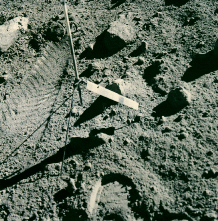 Une autre image du sol lunaire lors d'une mission Apollo. © Nasa