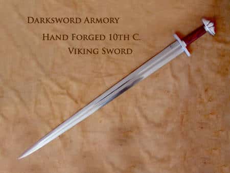 Une reconstitution à l'identique d'une épée Viking. Crédit : darksword-armory.com