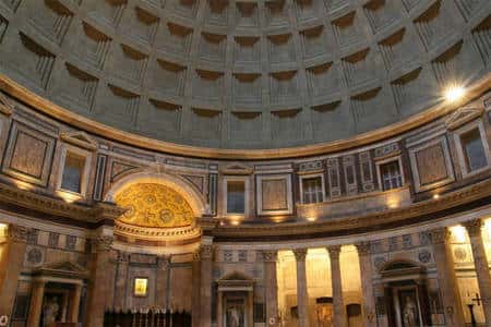 Cliquer pour agrandir. Le dôme du Panthéon est fabriqué en béton hydraulique. Crédit : rome-roma.net