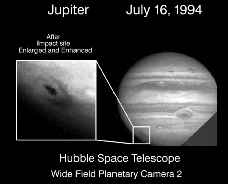 Un zoom sur une des taches sombres sur la surface de Jupiter prises par le télescope Hubble dans le visible en 1994. © Nasa