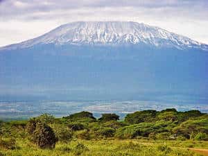 Le Mont Kilimandjaro et ses neiges peut-être absentes en 2030. © Tambako the Jaguar CC by-nd