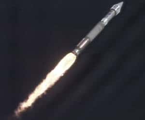 Une fusée Atlas V emporte SDO (<em>Solar Dynamics Observatory</em>) vers son orbite, ce jeudi 11 février 2010. © Nasa TV