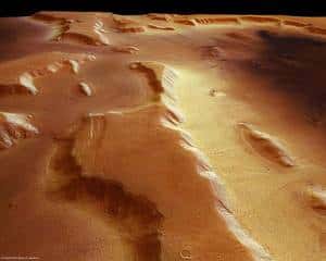 La région martienne de Deuteronilus Mensae présente les traces incontestables de gigantesques écoulements d'eau. Un endroit idéal pour rechercher de la glace souterraine. Crédits Esa/DLR/FU Berlin (G. Neukum) et FU Berlin/MOLA