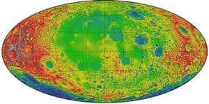 Cette carte topographique de la Lune a été obtenue à partir des données fournies par l'altimètre radar de la sonde LRO. Crédit Nasa/GSFC/MIT