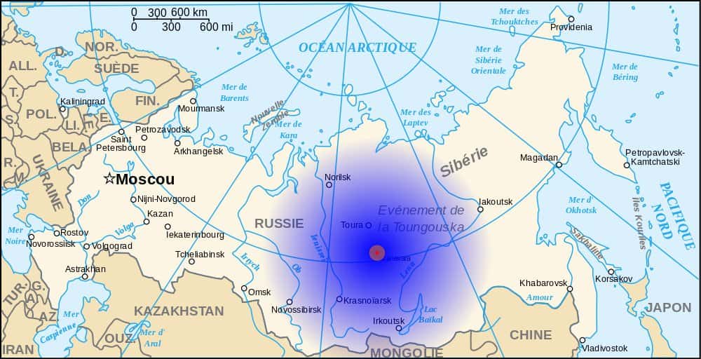 L'hypocentre de l'événement de la Toungouska est pointé en rouge sur la carte. Le disque bleu désigne la superficie sur laquelle la déflagration a été ressentie. © Denys, Wikipédia, GNU 1.2