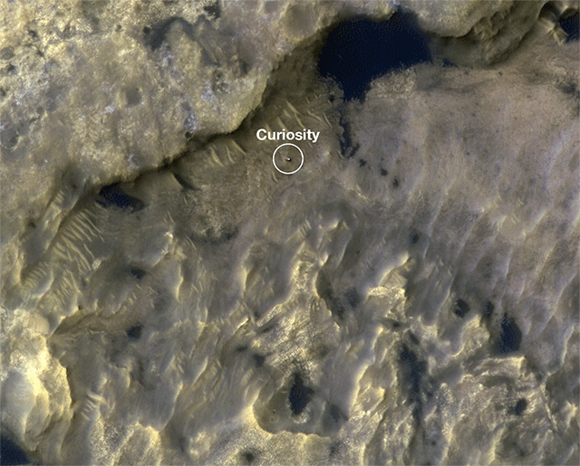 L’animation montre le parcours du rover sur 337 mètres, fin du trajet le 20 juillet 2019. On peut y deviner les traces qu’il a laissées dans le sable martien. © Nasa, JPL-Caltech