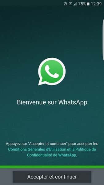 La mise à jour des conditions d’utilisation de WhatsApp active par défaut le partage du numéro de téléphone avec Facebook. © Futura