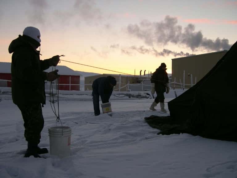 La base militaire permanente d'Alert en 2004, à moins de 900 km du pôle Nord. © Stéphanie Pertuiset - AFP/Archives