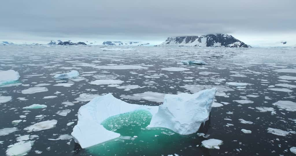 La fonte des glaces en Antarctique a un impact sur le nombre de tempêtes. © mozgova, Adobe Stock