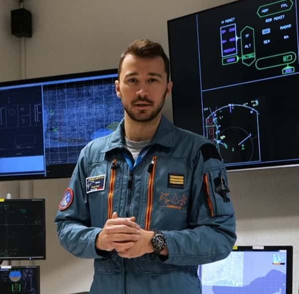Ingénieur d'essai avant d'être sélectionné, Arnaud Prost n'est le seul... C'est une des plus grandes voies pour devenir astronaute dans le monde. © Armée de l'Air et de l'Espace