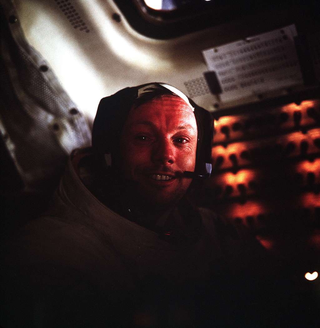 Portrait d’Armstrong à bord du LM