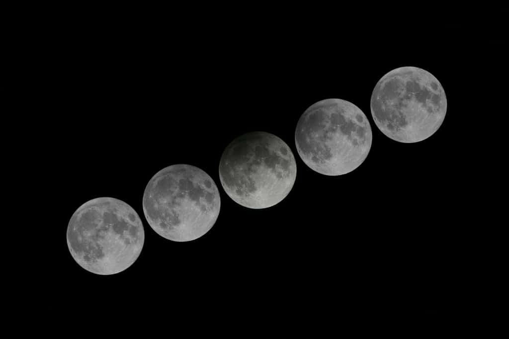Éclipse partielle de Lune. © <em>Hong Kong Observatory</em>