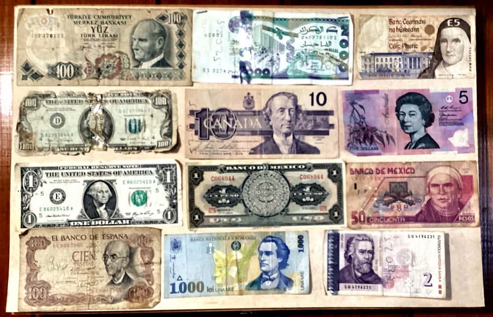 ChatGPT a estimé que ce tableau de billets de banques correspondait à la valeur de 110 euros. © D. Ichbiah