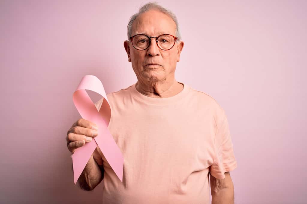  Les hommes représentent environ 1 % des cas diagnostiqués de cancer du sein. © Krakenimages.com, Adobe Stock