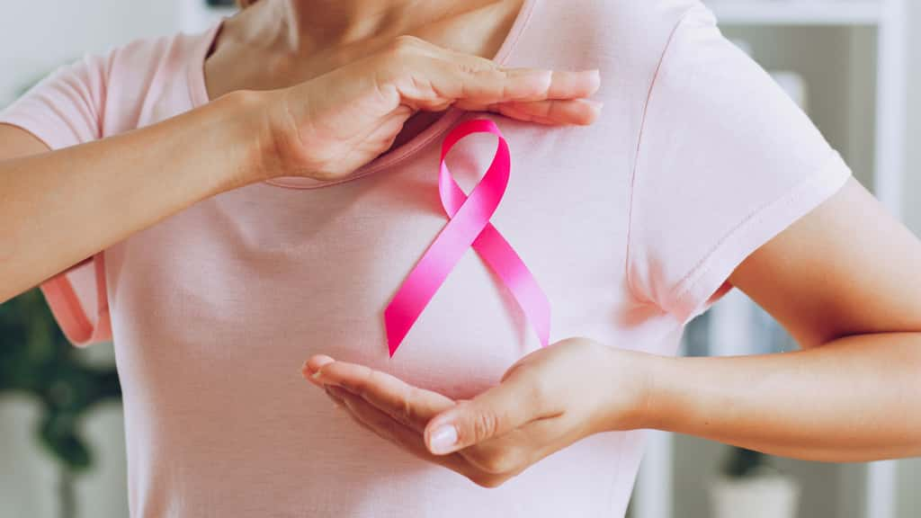 Octobre rose sensibilise au cancer du sein. © Nattakorn Maneerat, Getty Images