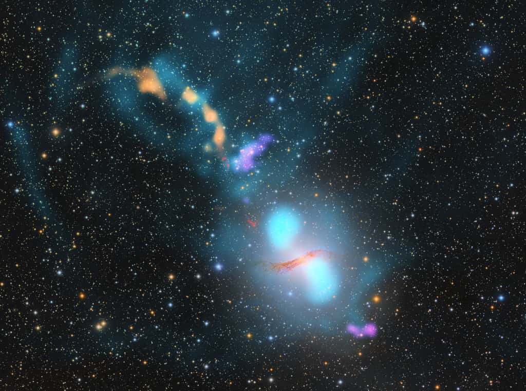Cette image composite montre Centaurus A et l'espace intergalactique environnant à plusieurs longueurs d'onde différentes. Le plasma observé en radio est affiché en bleu et semble interagir avec le gaz chaud émettant des rayons X (orange) et l'hydrogène atomique neutre froid HI (violet). Des nuages ​​émettant dans le visible <em>via</em> la raie H-alpha (rouge) sont également affichés au-dessus de la partie principale de la galaxie dans le visible et qui se situe entre les deux taches radio les plus brillantes. L'« arrière-plan » est aux longueurs d'onde visibles, montrant les étoiles de notre propre Voie lactée qui sont en fait au premier plan. © Connor Matherne, Louisiana State University (visible/H-alpha), Kraft et al. (rayons X), Struve et al. (HI), Ben McKinley, ICRAR / Curtin. (Radio)