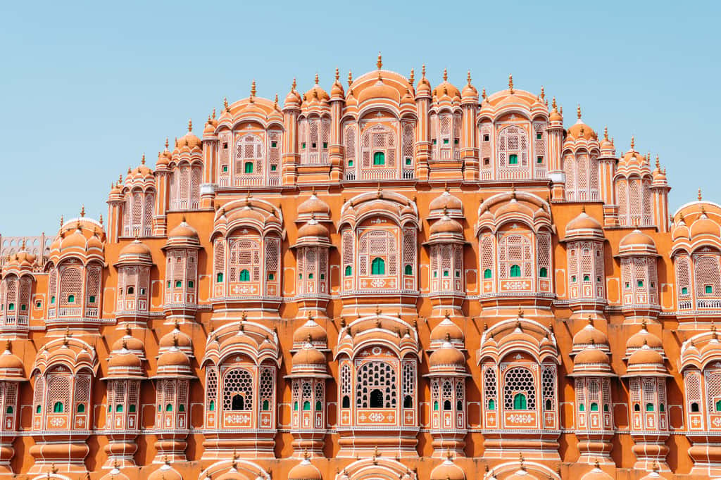 Le Palais des Vents, construit à la fin du XVIII<sup>e</sup> siècle à Jaipur. © jon_chica, Adobe Stock