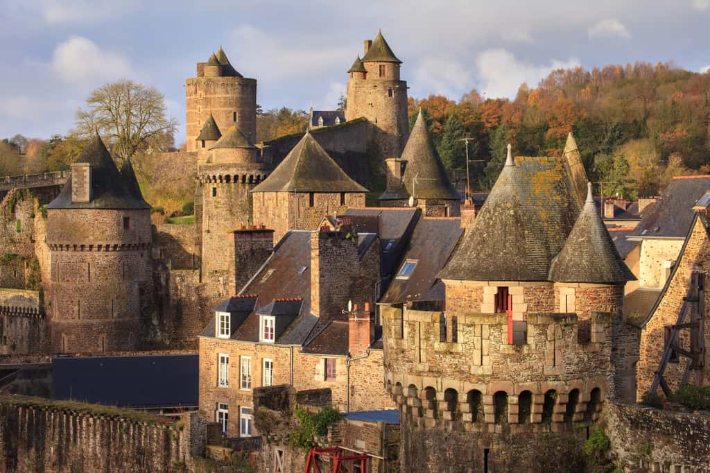 Le château fort de Fougères, remarquablement conservé ! © aterrom, Adobe Stock
