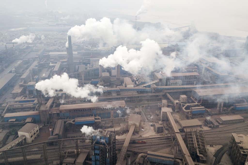 Dix ans après l'Europe, la Chine annonce viser la neutralité carbone à l'horizon 2060 et s'engage à limiter à moins de 20 % l'usage des énergies fossiles. © Fred Dufour, AFP 