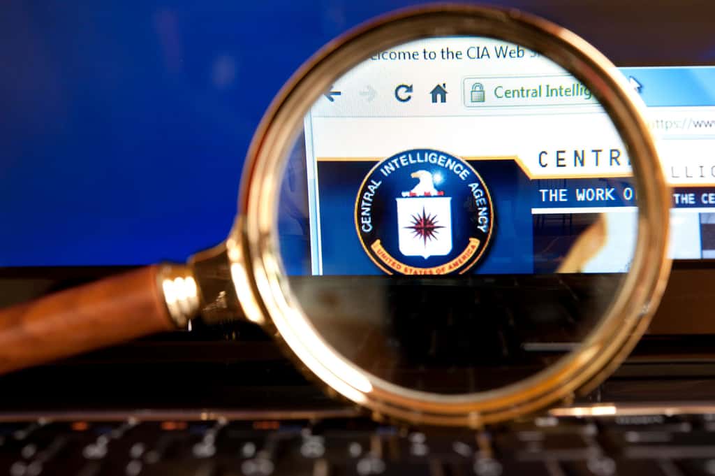 La CIA développe son propre outil d'intelligence artificielle, partagé à terme avec le FBI et la NSA, sur le modèle de ChatGPT d'OpenAI.© Brightstars, Getty Images