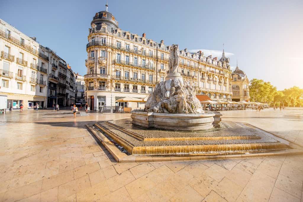 Cette année, c'est la ville de Montpellier qui décroche la première place du classement des meilleures villes étudiantes. Sa douceur de vivre et son dynamisme attirent de nombreux étudiants, séduits notamment par une offre large de formations. © rh2010, Adobe Stock