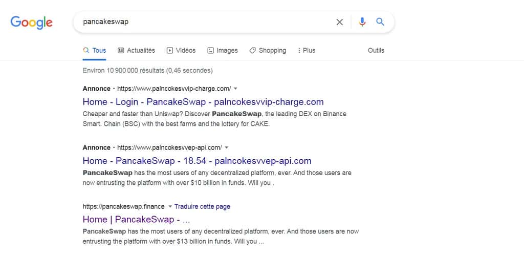 Lorsque l’on tape « Pancakeswap » sur Google, les deux premiers résultats sont des sites frauduleux. © Google